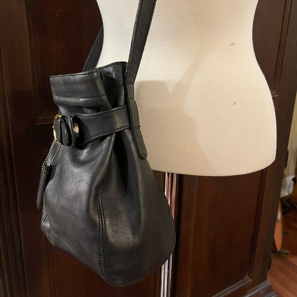 Vintage Coach Soho crossbody Bucket Bag - Picture 11 of 12
